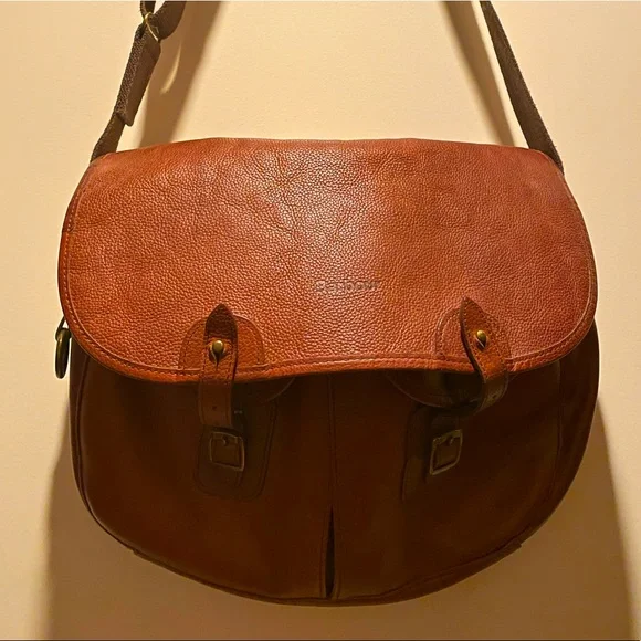 Vintage Barbour full brown leather messenger bag